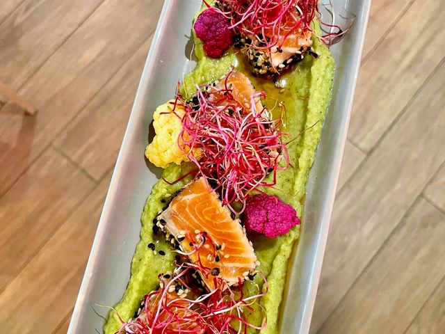 YOLO Suresnes Tataki de saumon