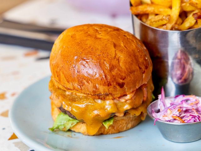 YOLO Suresnes YOLO burger